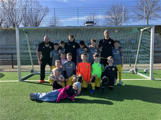 Die neue D3 mit einigen ihrer Fans.  Foto: privat