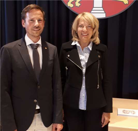 Die neue Erste Beigeordnete Rita Höppner und Bürgermeister Björn Ingendahl.Foto: CDU