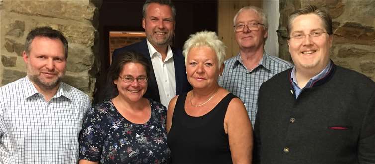 Die neue FWG-Fraktion im Verbandsgemeinderat Altenahr (von links): Guido Schmitz, Britta Seifert , Rainer Metzen, Cornelia Köhler, Helmut Hengsberg und Heinz-Wilhelm Schaumann. Foto: FWG Ahr-Eifel