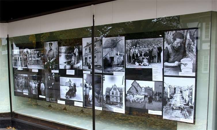 Die neue Foto-Ausstellung zeigt Personen, markante Plätze und Gebäude. Fotos: privat