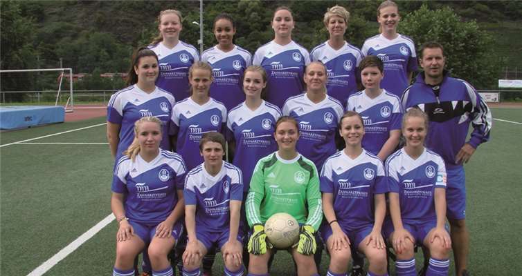 Die neue Frauenmannschaft Cochem will erfolgreich Spielen.Privat