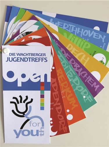 Die neue Informationsschrift „Open“ präsentiert sich als praktischer Fächer.  Privat