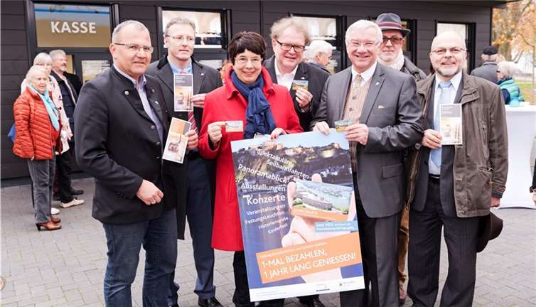 Die neue Jahres-Kombi-Karte Edition 2016 Seilbahn/ Festung gibt es jetzt zu kaufen. Dietmar Guth