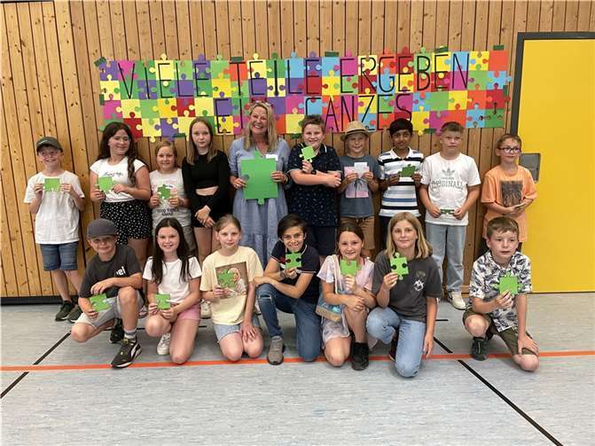 Die neue Klasse 5a wurde an der Realschule Willkommen geheißen. Fotos: Regina Keil, Realschule plus Niederzissen