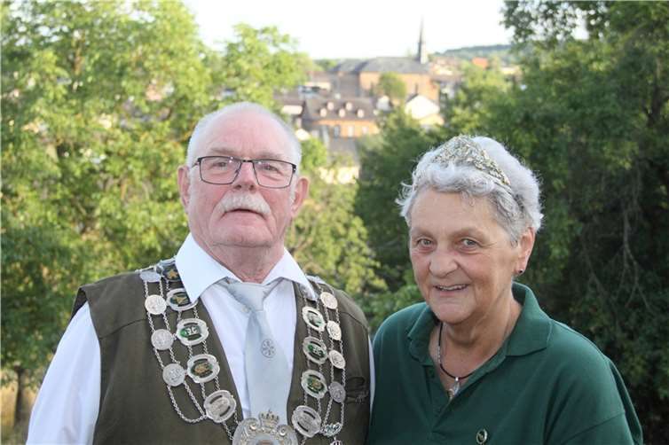 Die neue Löhndorfer Majestät Herbert Lindner mit Königin Marita.  Foto:KK-Schützengilde Löhndorf