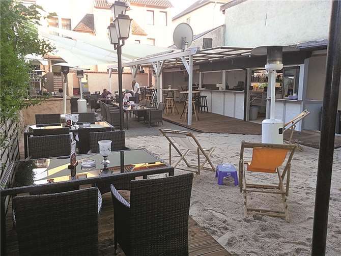 Die neue Strandbar des Bierhauses: Eine Wohlfühloase mitten in Sinzig.privat