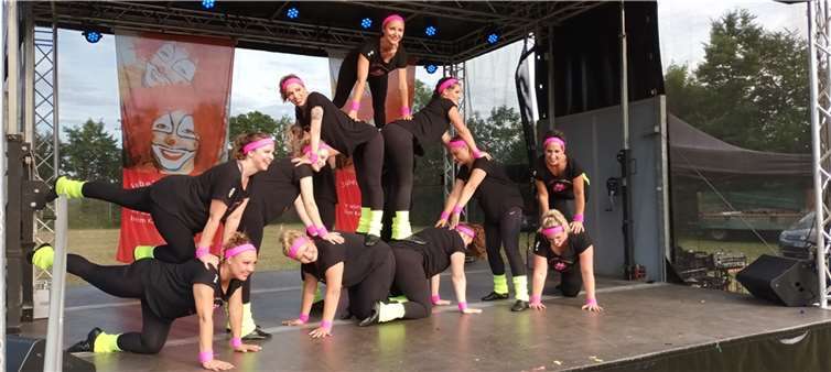 Die neue Tanzgruppe „Eskaliert eh“. Fotos: privat