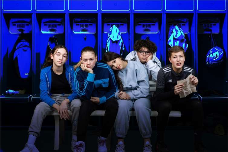 Die neue Teens-Produktion der Jungen Bühne Lahnstein: „Superheroes – Die Helden von der Bank“. Foto: Kai Myller