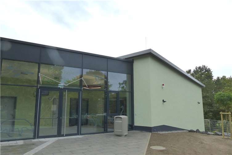 Die neue Zooschule wurde eröffnet.