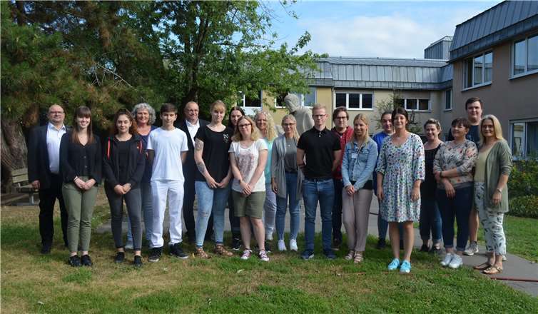 Die neuen Auszubildenden der Barmherzigen Brüder Saffig, wurden durch die Leitungskräfte und Praxisanleiter begrüßt. Foto: privat