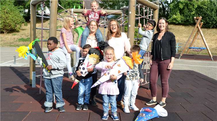 Die neuen Erstklässler der Genoveva-Schule. privat