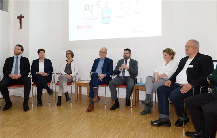 Die neuen Führungskräfte im Katholischen Klinikum Koblenz-Montabaur übernahmen ihre Vorstellung im Einzelnen gleich persönlich selbst vor.