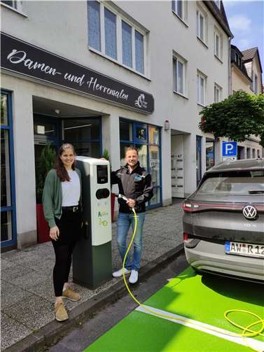 Die neuen Ladesäulen sollen die Infrastruktur für Elektrofahrzeuge verbessern und eine nachhaltige Mobilität in der Region fördern. Foto: Chantal Zinke