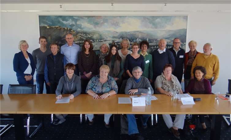 Die neuen Lernpaten der KoblenzerBürgerStiftung mit ihren Mentoren. privat
