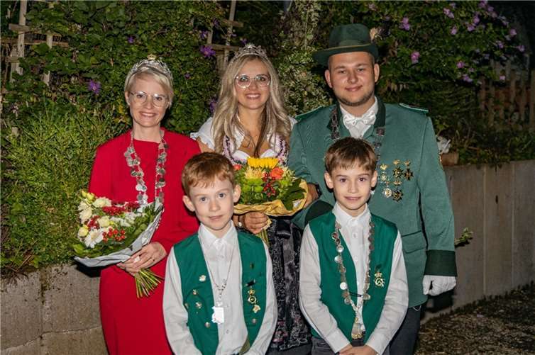 Die neuen Majestäten.