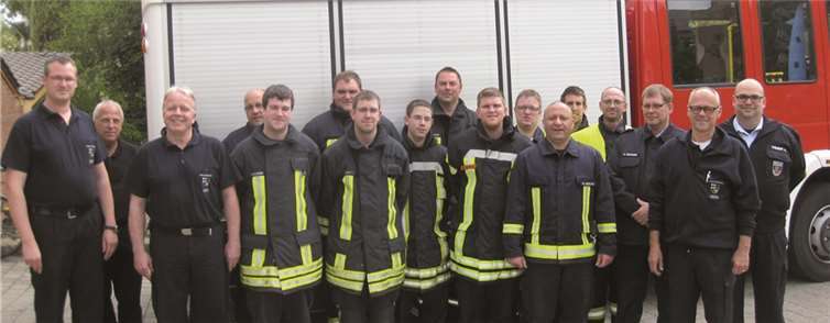 Die neuen Maschinisten der Feuerwehren im Kreis Ahrweiler . Privat