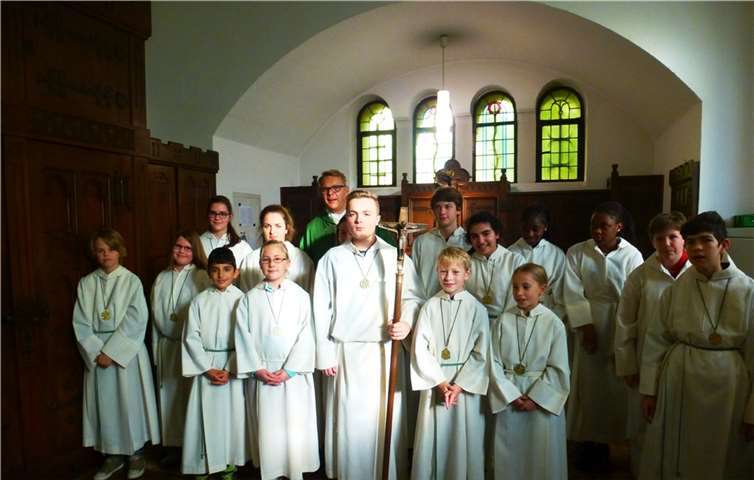 Die neuen Messdiener wurden feierlich in ihr Amt eingeführt. privat