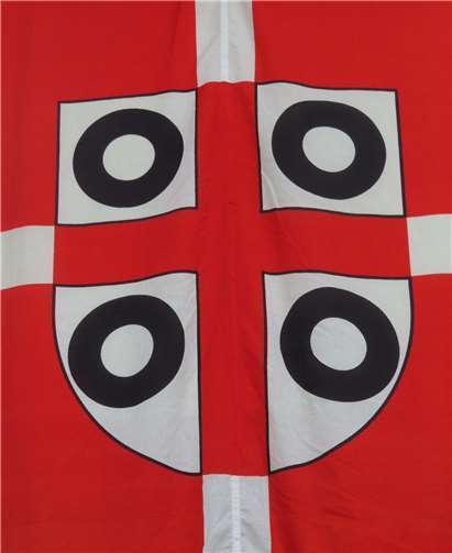 Die neuen Ortsfahnen sind eingetroffen.Foto: privat