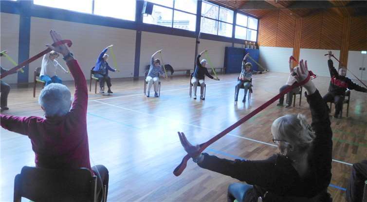 Die neuen Schlaufenbändermachen die Übungen noch abwechslungsreicher. Foto: privat