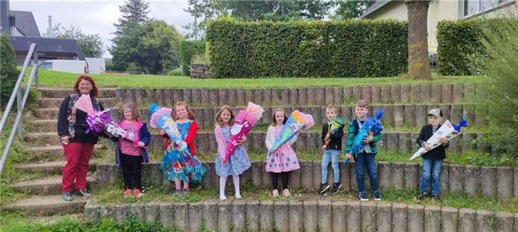 Die neuen Schüler*innen der Grundschule Forster Kirchspiel.Foto: privat