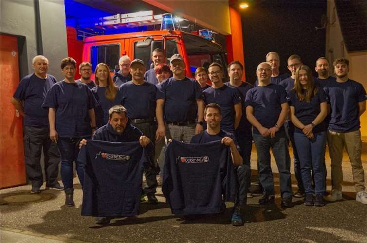 Die neuen T-Shirts und Pullover. Foto: privat