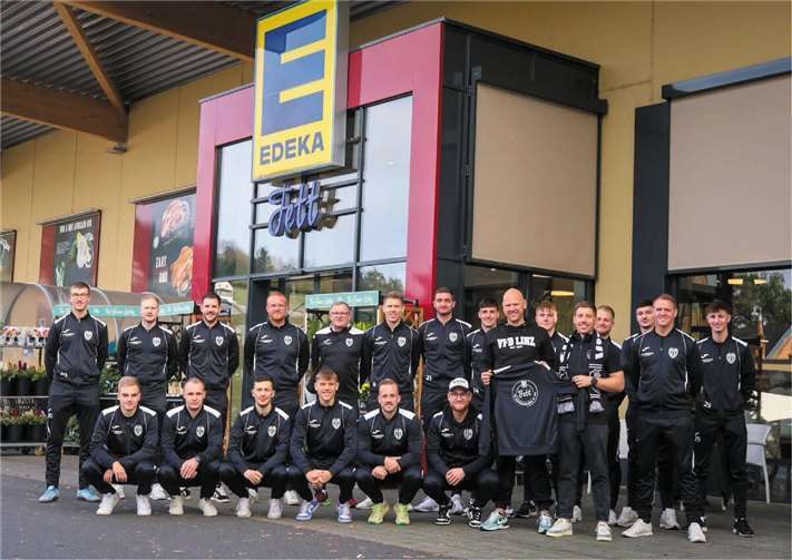 Die neuen Trainingsanzüge des VfB Linz.Foto: VfB Linz