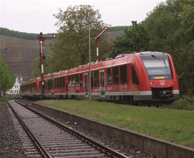 Die neuen Triebwagen haben anhaltende technische Probleme. WITE