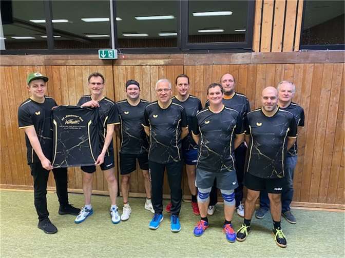 Die neuen Trikots der Tischtennisabteilung des Sportvereins Kail. Quelle: SV Kail