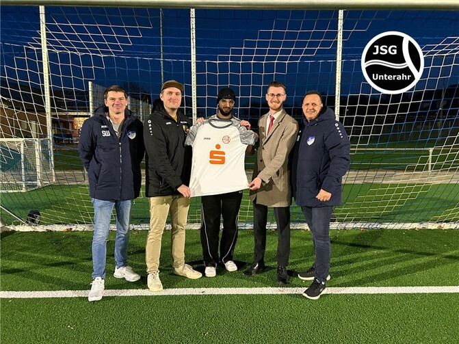 Die neuen Trikots für die A-Jugend der JSG Unterahr.  Foto: privat