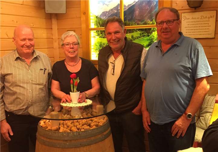Die neuen Vorstandsmitglieder (v. l.): Richard Petri (Beisitzer) , Christel Schwenzfeier (Frauenbeauftragte), Hans Fein (Schriftführer) und Manfred Habel (Beisitzer). Fotos: privat
