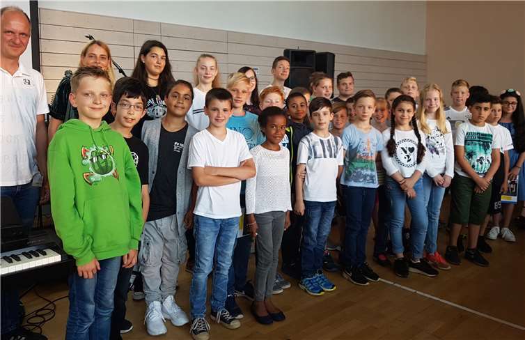 Die neuen fünften Klassen konnten sich am Nachmittag schon mal kennenlernen. KG