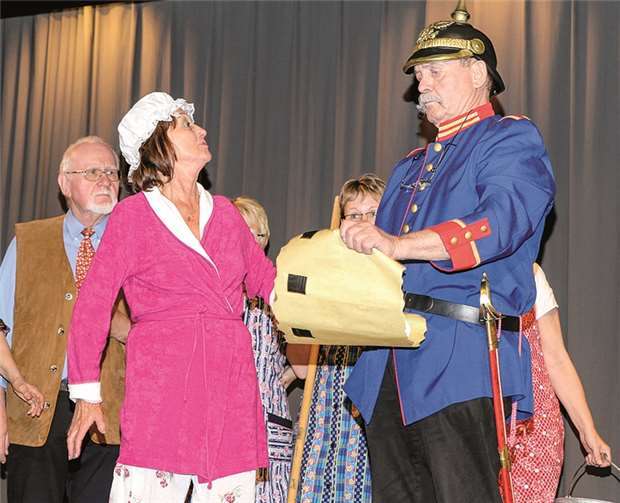 Die neuesten Verordnungen erfuhren die Bürger vom „Ausscheller.“