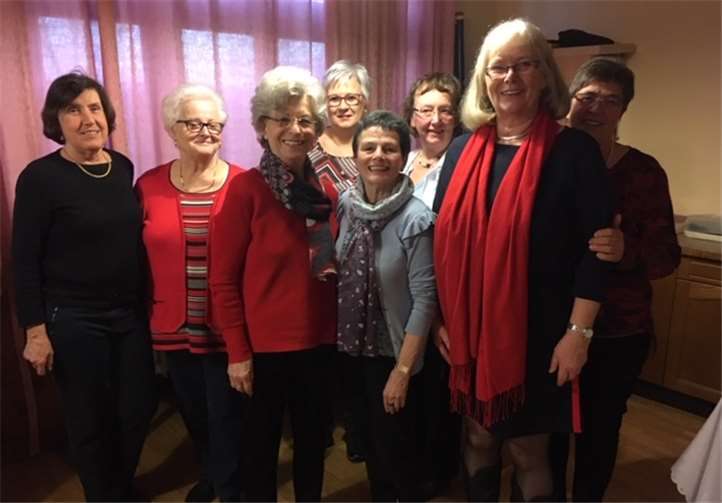 Die neugewählten Vorstandsmitglieder (v.l.): Birgit Hamann, Marga André, Karin Klein, Anita Heilmann, Annemie Riehl, Cornelia Geisler-Reimer, Helga M. Mies, Margarethe Haag. Foto: privat