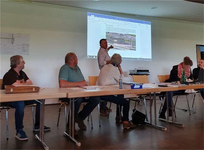 Die öffentliche Ortsbeiratsitzung vom 9. Juni 2022 in der Landskroner Festhalle war ein voller Erfolg. Foto: privat