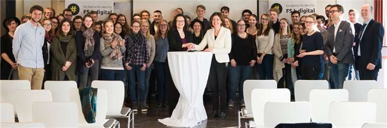 Die offizielle Eröffnung zum FSJ_digital mit Arbeitsministerin Andrea Nahles und Ministerpräsidentin Malu Dreyer.  Foto: Elisa Biscotti