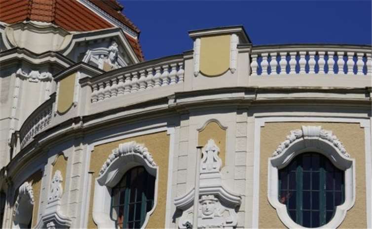 Die prachtvolle neobarocke Fassade des Kurhauses sollte eine die Gäste aus höheren Kreisen ansprechen. Axel Hausberg