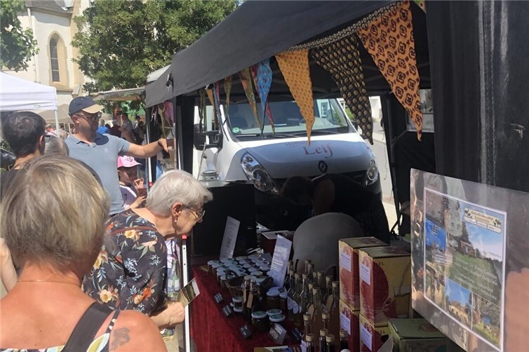 Erster Regional- und Bauernmarkt in Adenau begeistert zahlreiche Besucherinnen und Besucher