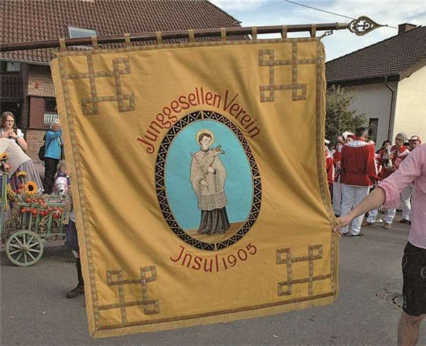 Die restaurierte Vereinsfahne vom Junggesellenverein