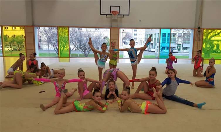 Die rhythmischen Sportgymnastinnen der CTG präsentierten ihr Können. privat