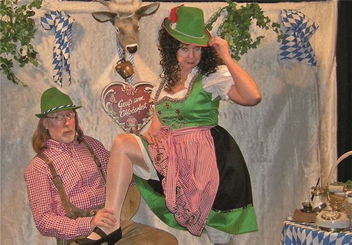 Die röhrig-forum Kulturbühne lädt ein zu einer „Bayern-Parodie“ in die besondere Atmosphäre vom Muh-Theater in Kliding.privat