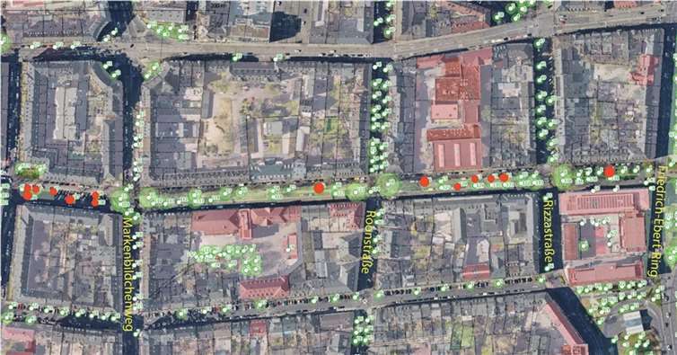 Die roten Punkte auf der Karte markieren die 15 Bäume auf der Mittelachse der Südallee, die als Gefahrenstellen gefällt werden müssen. Illustration: Stadt Koblenz / Stephan Dally