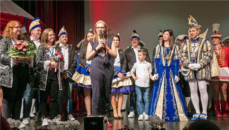 Die scheidende Soloprinzessin Johanna I. (Keßel) verabschiedete sich während der Proklamationssitzung nur für ein Jahr, denn 2023 will sie ihre allzu kurze Session endlich vollständigen.