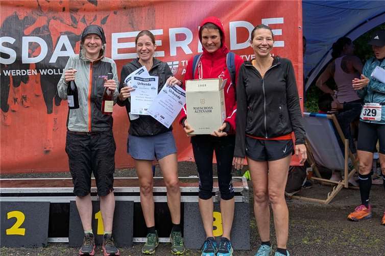 Die schnellen Damen der Selbstläufer Altenahr freuen sich über den Sieg in der Ahrtal-Team-Cup Gesamtwertung. Foto: privat
