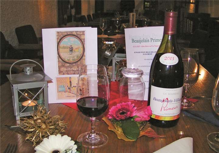 Die schöne Tischdekoration.