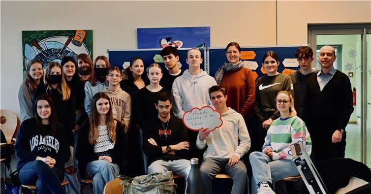 Die schulinternen Demokratietage boten eine hervorragende Chance, mit allen Beteiligten die Grundsätze und Voraussetzungen des demokratischen Zusammenlebens zu reflektieren, diskutieren und weiterzuentwickeln. Quelle: RS plus und FOS Untermosel
