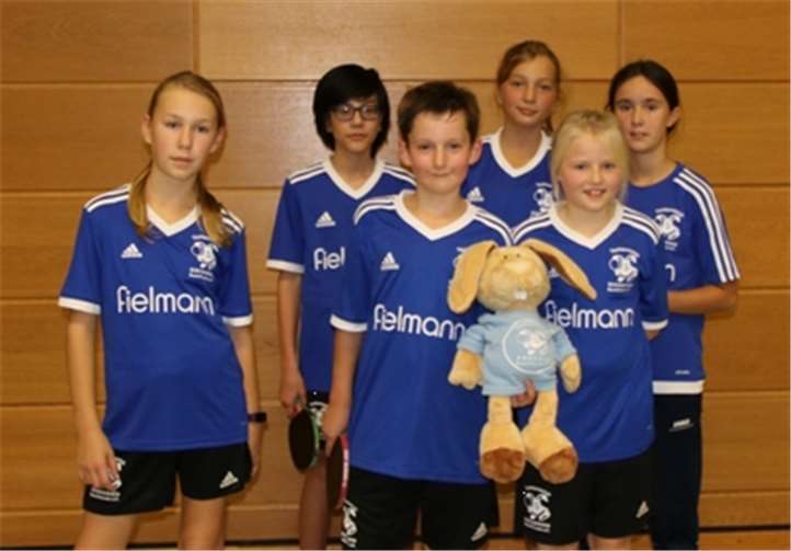 Die sechs Spielerinnen und Spieler traten im Freundschaftsspiel gegen Morenhoven an. privat