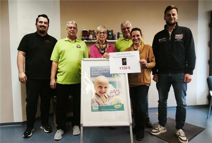 Die sichtlich erfreute Vertreterin der Elterninitiative krebskranker Kinder Koblenz e. V. nahm die Spende sehr gerne an. Foto: Michael Straub