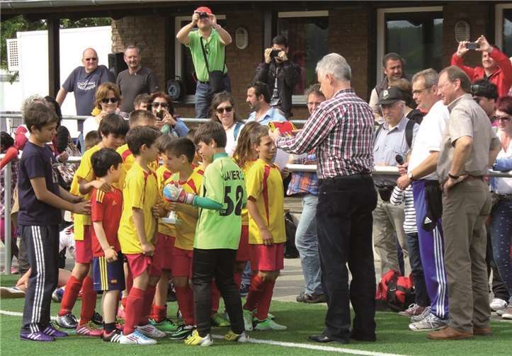 Die spanische Mannschaft aus Palencia gewann zum Abschluss ihres Besuchs in Oberdrees das Jugendturnier. privat