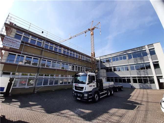 Die spektakulärste Baustelle in diesem Jahr war wohl die Robert-Koch-Schule Linz mitsamt eingesetztem Kran und Gerüst.