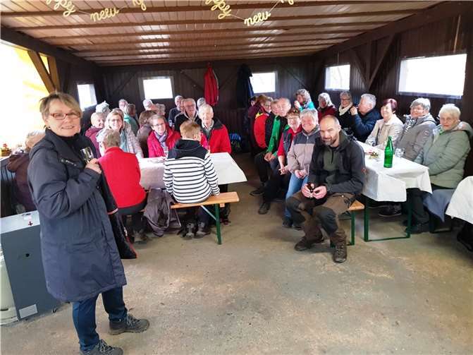 Die stellvertretende Vorsitzende Doris Effelsberg bedankte sich bei allen, die zu diesem geselligen Treffen beigetragen hatten.  Foto: privat
